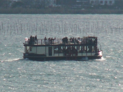 サイクルーズに使用される観光船「一番丸」