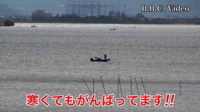 天皇誕生日の琵琶湖はまぁまぁいい天気!! 釣り中のボートがパラパラ見えます #今日の琵琶湖（YouTubeムービー 22/02/23）