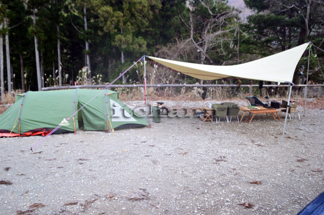 何がなんでもキャンプだし 道志村 オートキャンプ fuzibisou オールウェザーブランケット グラバー パジェロミニでのキャンプ ココア アルパカストーブ 犬連れキャンプ