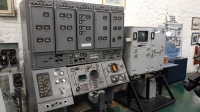 海軍博物館 機械式計器やスイッチが並んだ装置