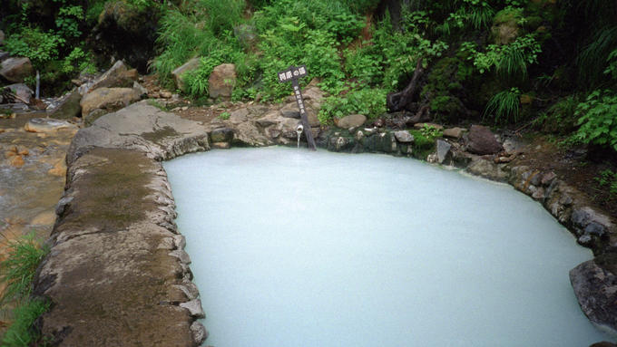 燕温泉　河原の湯