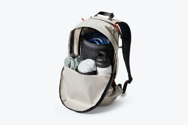 圧倒的軽さを誇りながらも収納性に長けたアーバンリュック！Bellroyの「Lite Backpack」 | Packs are enjoyed