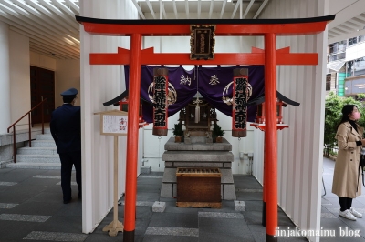 歌舞伎稲荷神社　中央区銀座1