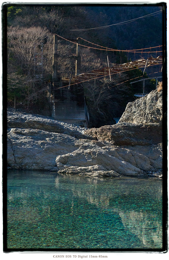 静岡県大井川小河内の廃吊橋2112suspensionbridge0301.jpg