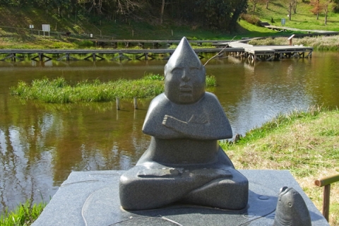 中井町厳島湿生公園の水の妖精の像