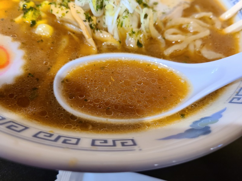 金ちゃん　辛味噌ラーメン　スープ
