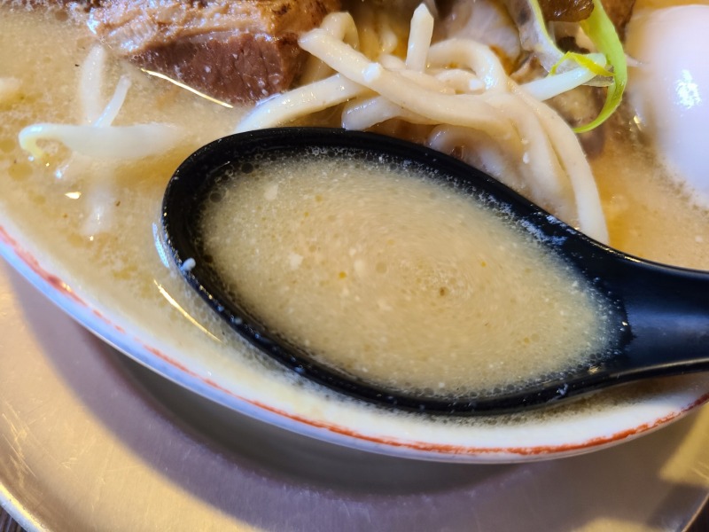 粋翔　肉ジンジャー味噌　スープ