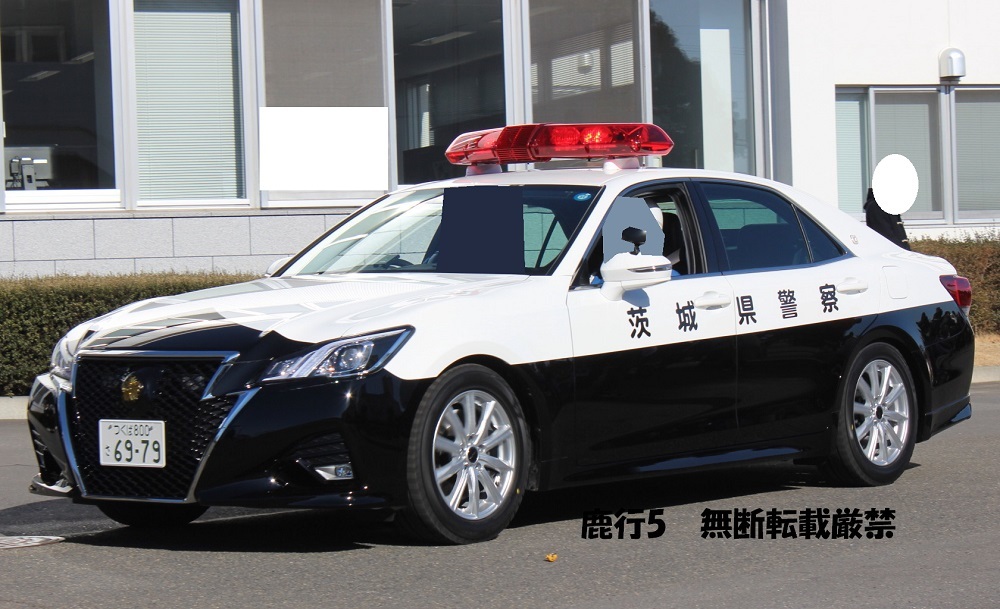 茨城県警察　交通部高速道路交通隊　交通取り締まり用パトカー