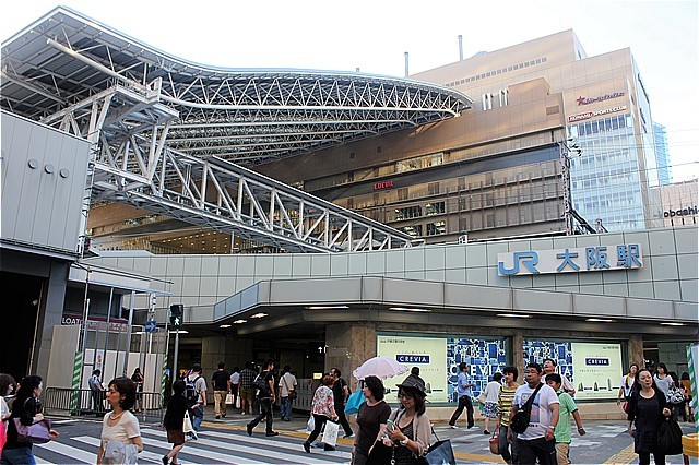 ①大阪駅