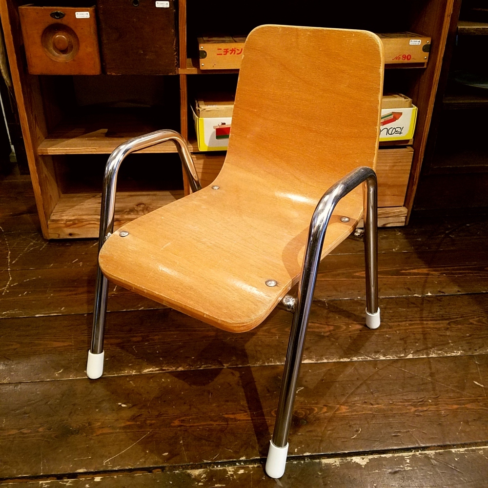 かわいい曲木の幼稚園椅子（キッズチェア） [Sold Out]過去の販売商品