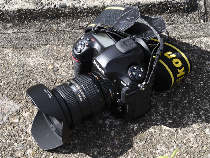 Nikon AF ズームニッコール ED18-35 F3.5-4.5D (IF)