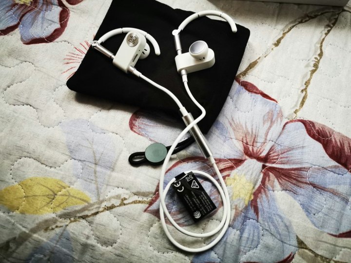 Bang & Olufsenの”アイコニックデザイン”Bluetoothイヤホン『EARSET』が5,000円を切る | ヲチモノ