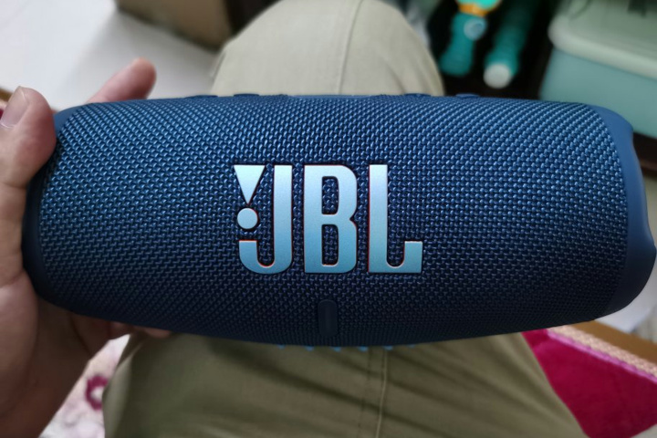 JBL 『JBL CHARGE5』 画像など ～シリーズ第5世代の大型ポータブル 