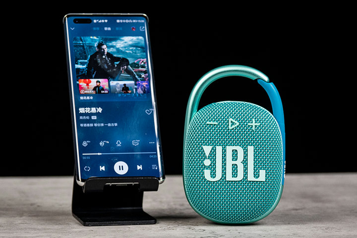 JBL_CLIP4_13.jpg