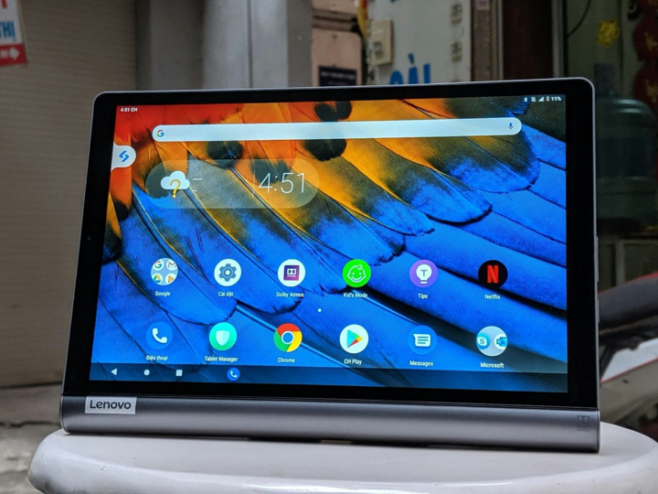 Lenovo 『Yoga Smart Tab』 レビューチェック ～キックスタンド搭載の 