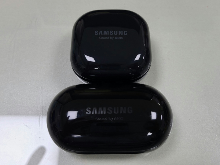 Samsung_Galaxy_Buds_Live_06.jpg