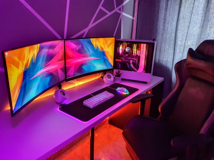 Show_Your_PC_Desk_Part202_37.jpg