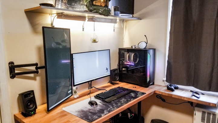 Show_Your_PC_Desk_Part221_06.jpg