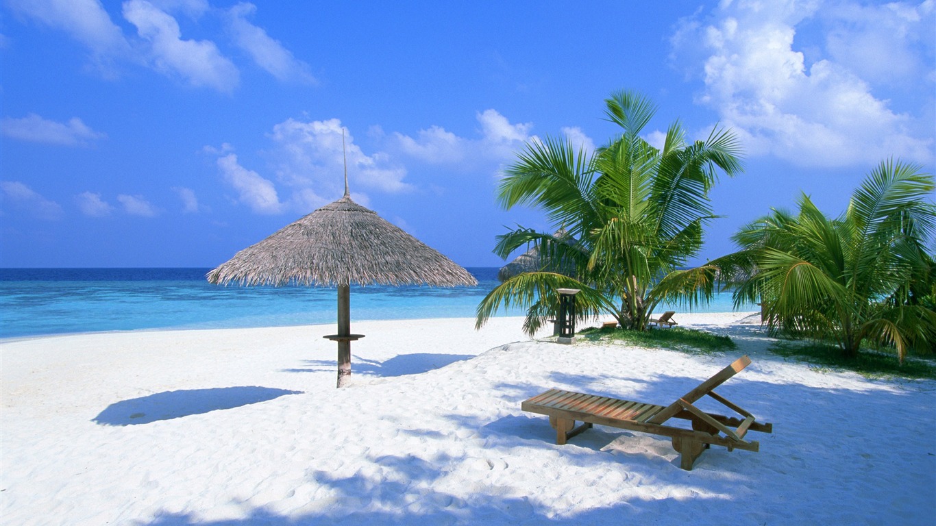 Beach_Rest_Place-Nature_Landscape_Desktop_Wallpaper_1366x768.jpg