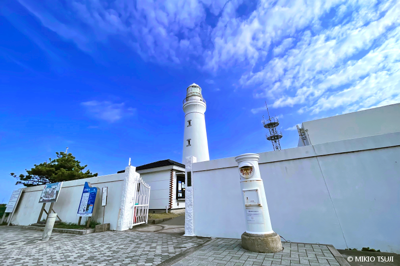 絶景探しの旅 - 絶景写真No.1895 白い塔のある風景 （犬吠埼灯台/千葉県 銚子市）